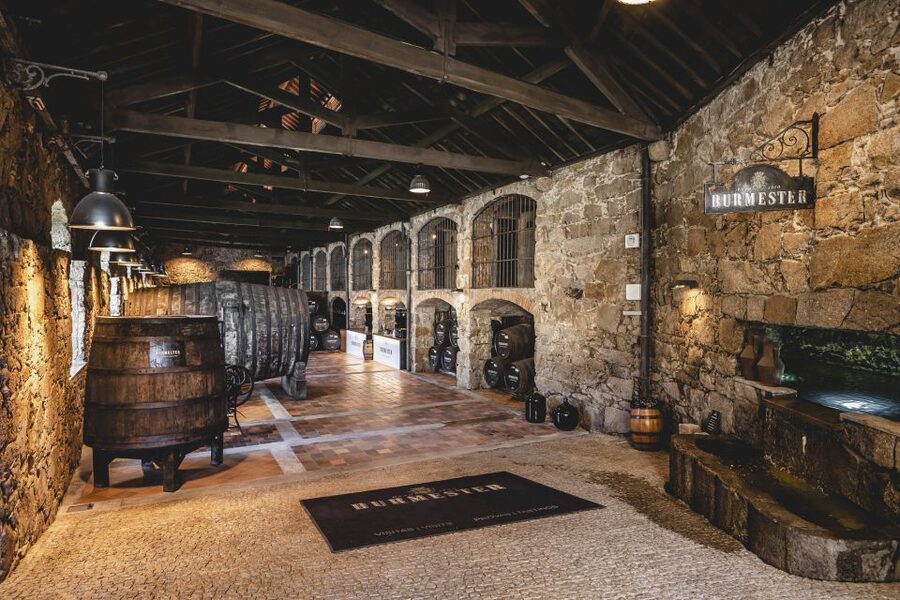 Porto: Burmester Cellar Tour with Tasting & Pairing Options - Is $25 good value?