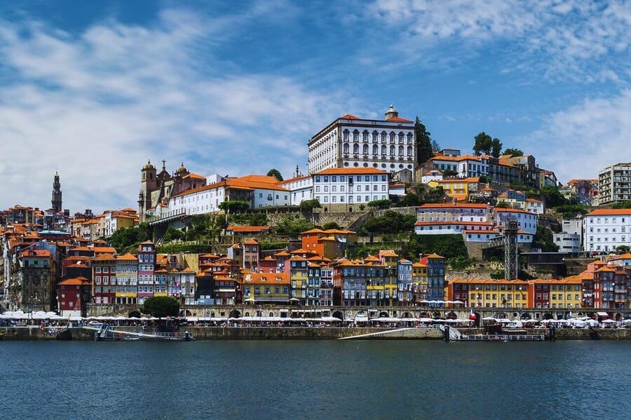 Porto: City Center Walking Tour - Porto Cathedral and the first big city view