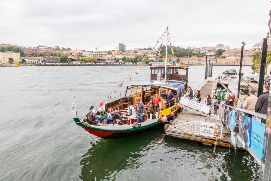 Porto: City Train Tour, River Cruise & Wine Cellar - Should you book it?