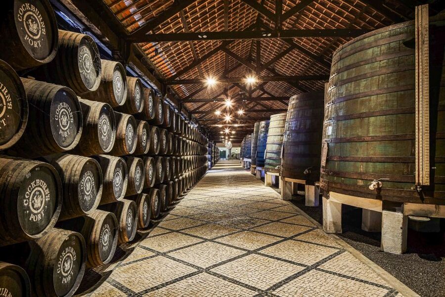 Porto: Cockburn’s Port Lodge Tour and Tasting - Pick a tasting that matches your interest