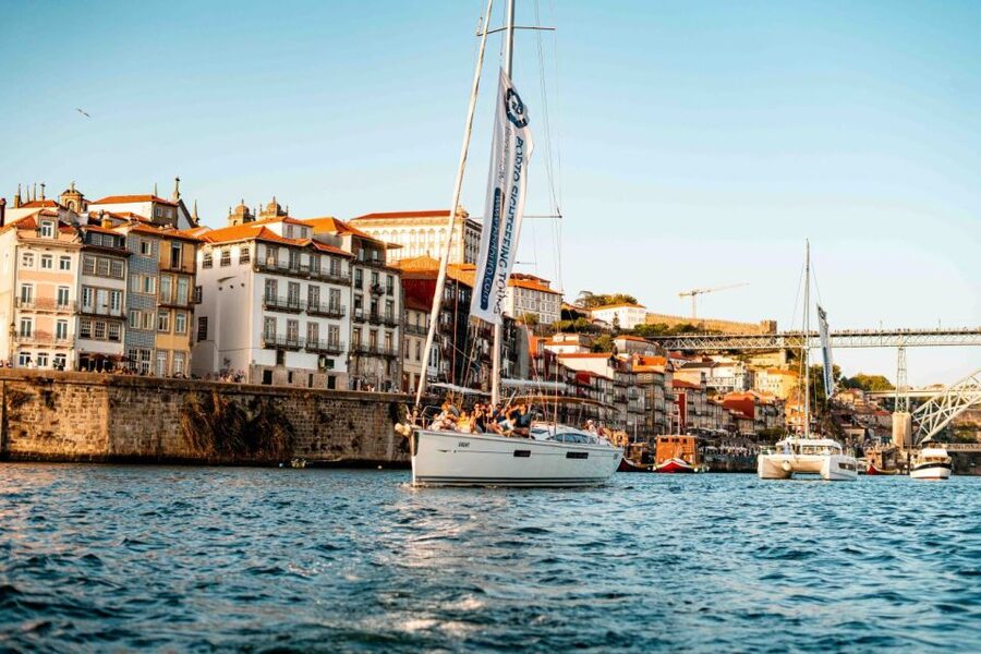 Porto: Daytime or Sunset Douro River Sightseeing Cruise - Why the Douro looks different from a small boat
