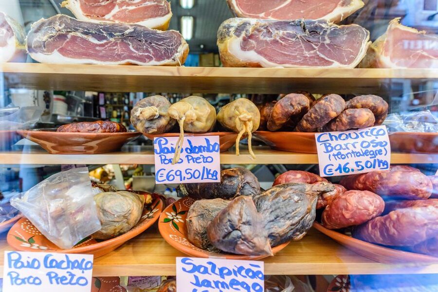 Porto: Delicious Food and Wine Walking Tour - Small cafés and taverns reveal everyday Porto