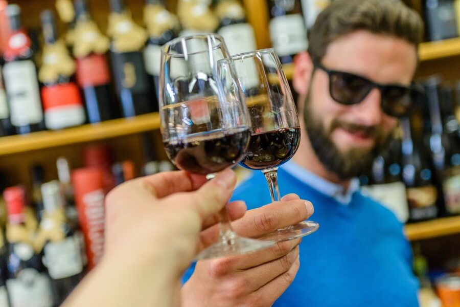 Porto: Delicious Food and Wine Walking Tour - Why the four-hour version can be worth the extra time