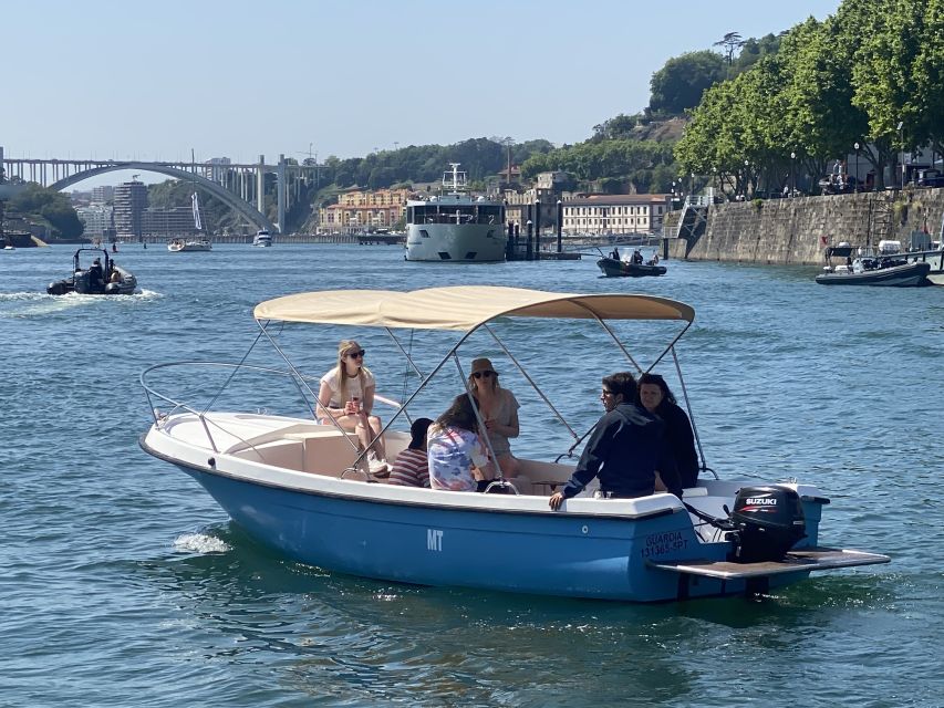 Porto: Douro River Boat Cruise with Port Wine Tasting - Dom Luís Bridge and Porto’s classic view