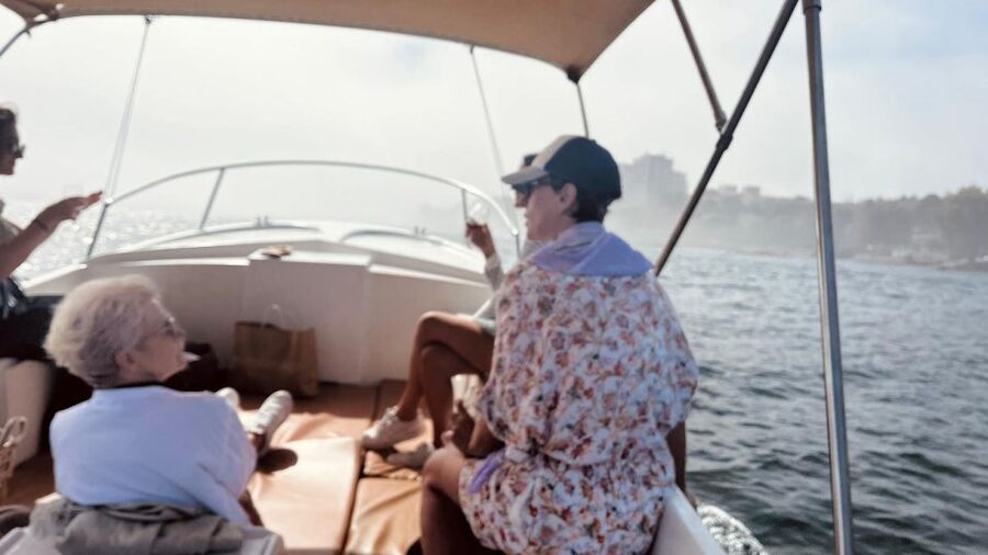 Porto: Douro River Boat Cruise with Port Wine Tasting - Sunset, rain, and choosing the right departure