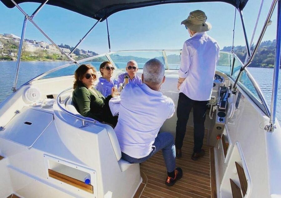 Porto: Douro River Boat Tour w/ Portuguese Wines & Tasting - Vinho verde, port, and a proper snack