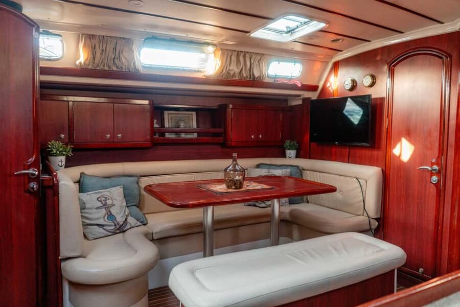 Porto Douro River Cruise: Sunny Day & Peaceful Sunset - Who will enjoy this two-hour sailing trip