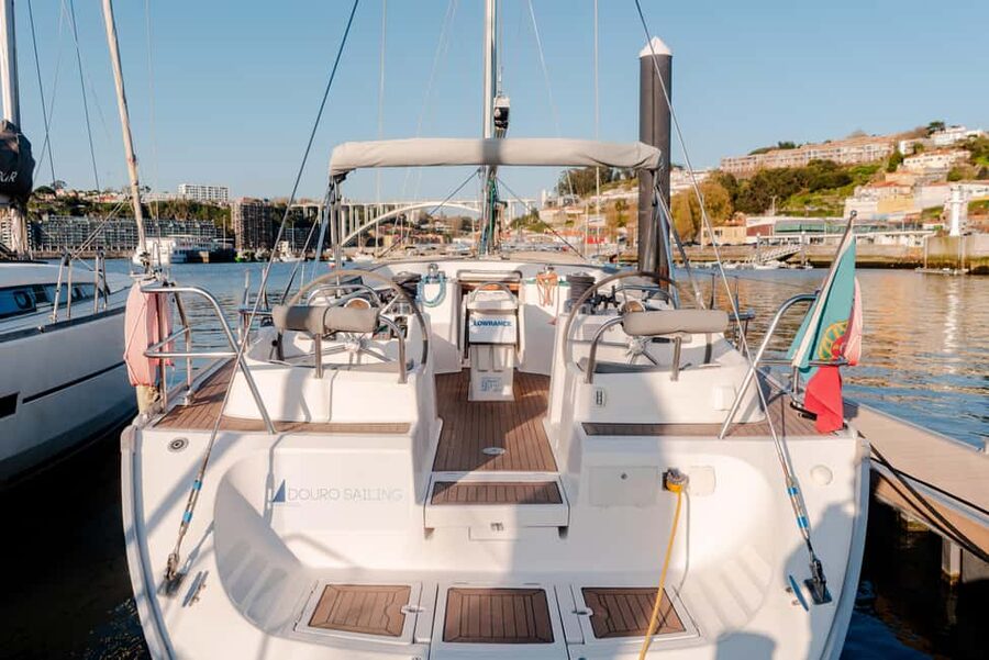 Porto Douro River Cruise: Sunny Day & Peaceful Sunset - Why this cruise gives you a better view of Porto