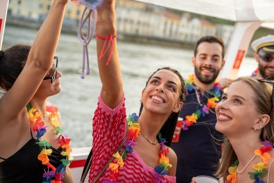 Porto: Douro River Party Boat with Sunset Option & 6 Bridges - Who should book this Douro party cruise?