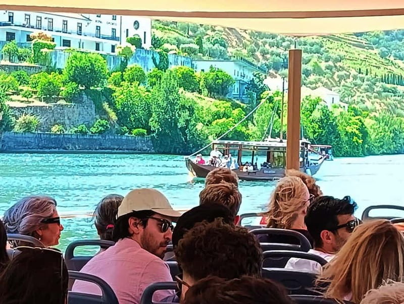 Porto: Douro Valley Tour at 2 Wineries with Lunch and Cruise - A closer look at the van, group size, and guides