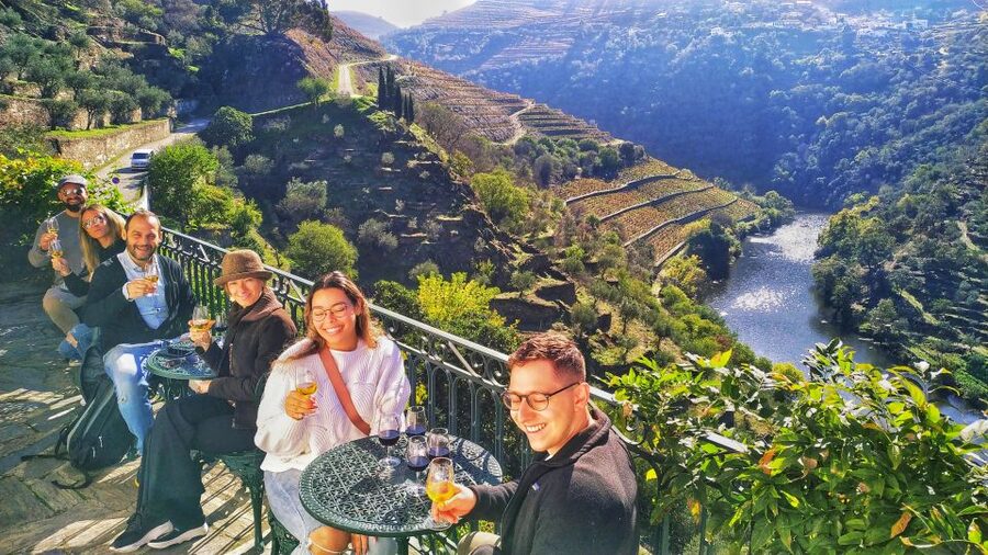 Porto: Douro Valley Wine Tour with Tastings, Boat, and Lunch - Practical details that make a difference
