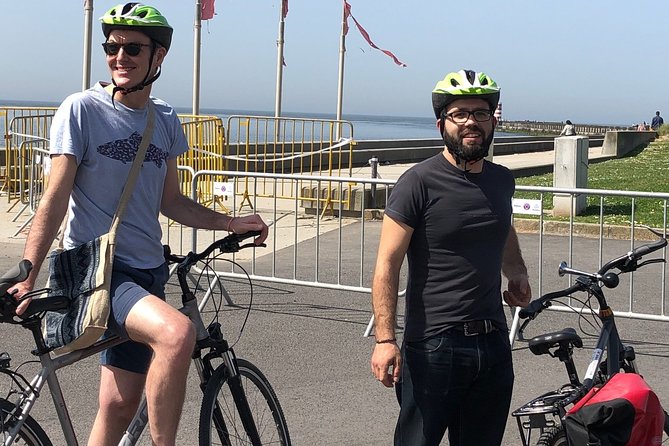 Porto Downtown and Sightseeing Bike Tour - Following Porto’s longest avenue