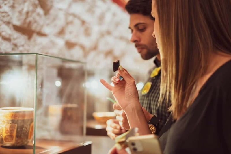 Porto: Entry Ticket at WOW The Chocolate Experience by 20|20 - How the audio guide shapes the visit