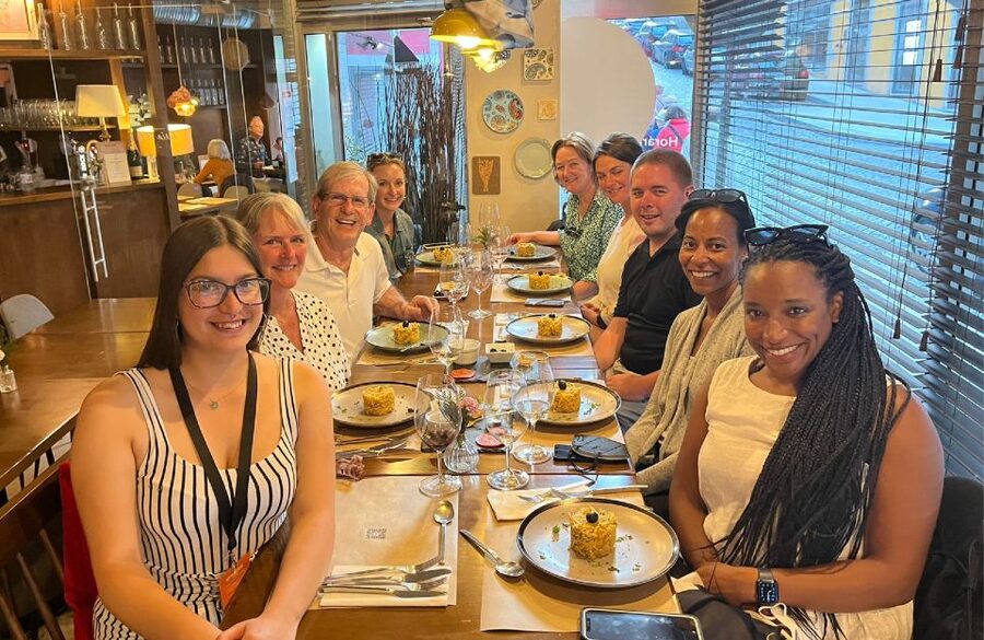 Porto: Food Tour with Tastings - First restaurant, wine and Portuguese snacks