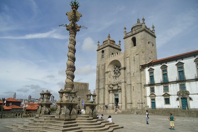Porto Full Day City Tour Wine Tasting and Six Bridges Cruise - Lunch is your own choice