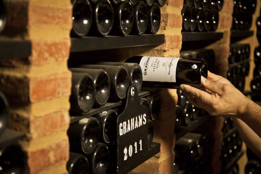 Porto: Graham's Port Lodge Tour with Premium Wine Tastings - Three Ports, three very different food pairings