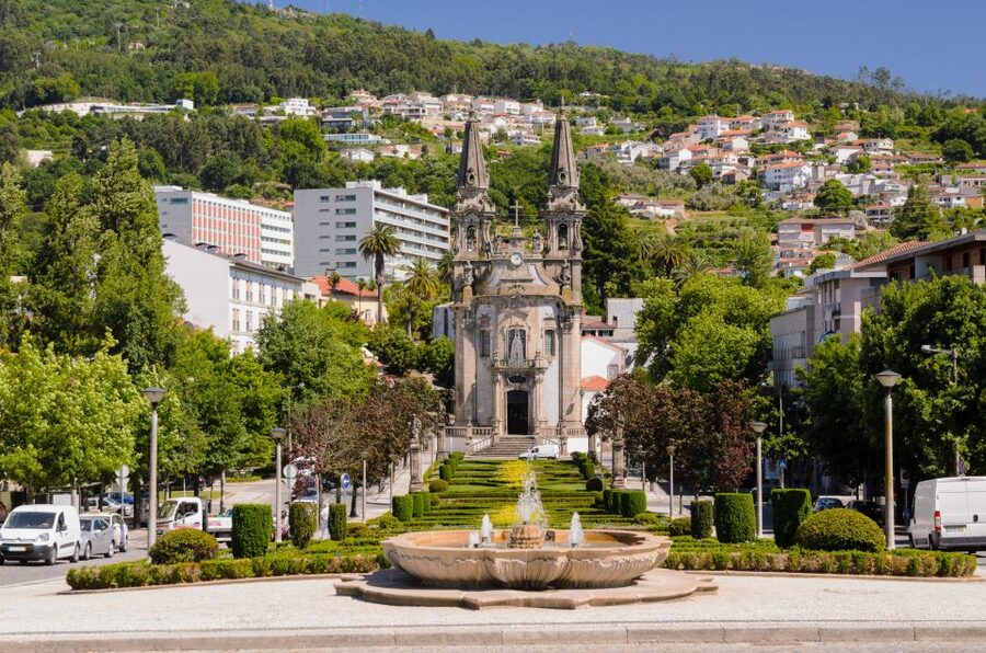 Porto: Guimarães & Braga Tour with Entry Tickets and Lunch - Key points to know before booking