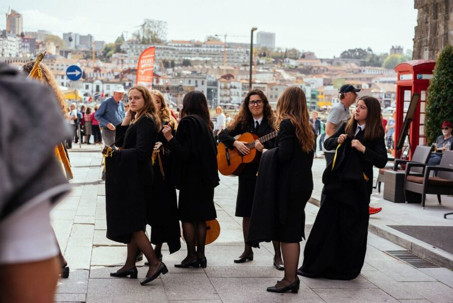Porto: Harry Potter’s Inspiration Tour - A Portuguese éclair before Clerigos Tower