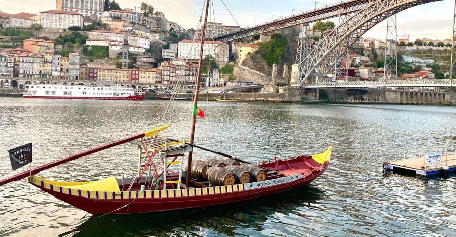 Porto: Highlights & hidden gems Walk - max 10 - Rua das Flores and the route toward Sé