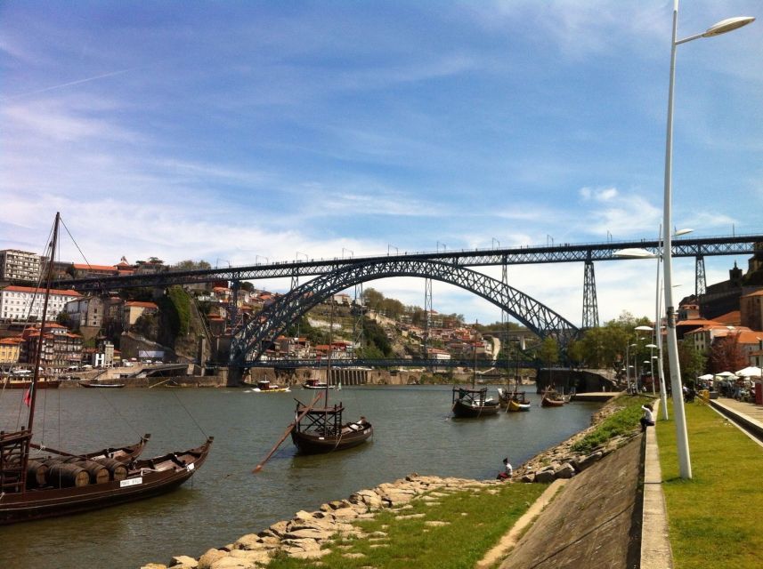 Porto: Historic City Center Walking Tour - Cordoaria’s Garden and the city’s green pause