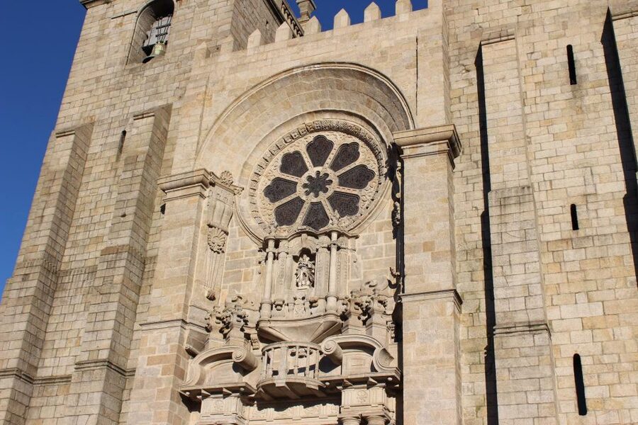 Porto: Historic City Center Walking Tour - Group size, pace, and practical limits
