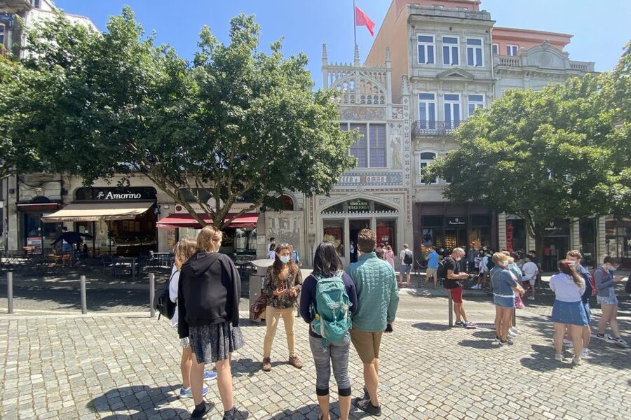 Porto: Historical Center Walking Tour - The guides are the real reason to choose this tour