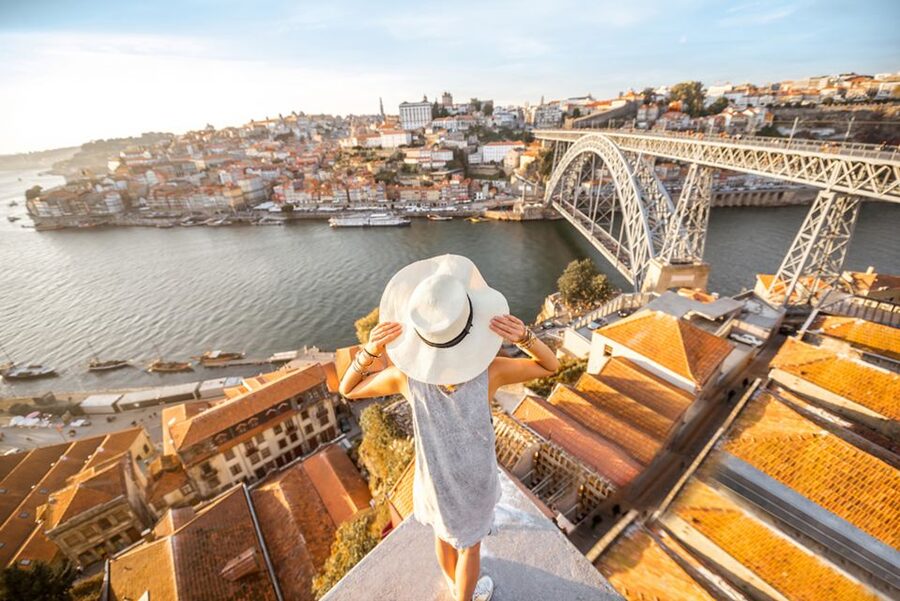 Porto: Hop-on Hop-off Bus with Optional Cruise & Wine Cellar - Key points to know before booking