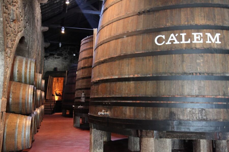 Porto: Hop-on Hop-off Bus with Optional Cruise & Wine Cellar - Orange Line: crossing the Douro into Gaia