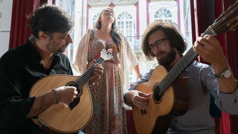 Porto: Live Fado Concert with Glass of Tawny Port Wine - Coimbra Fado and the student tradition