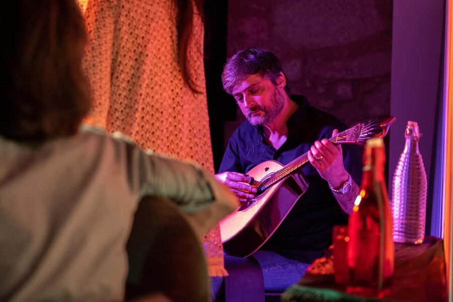 Porto: Live Fado Concert with Glass of Tawny Port Wine - Amália Rodrigues, the voice that changed Fado