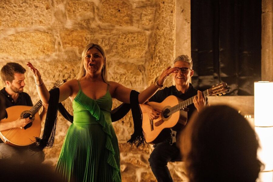 Porto: Live Fado Show with Glass of Port Wine - Who will enjoy this most