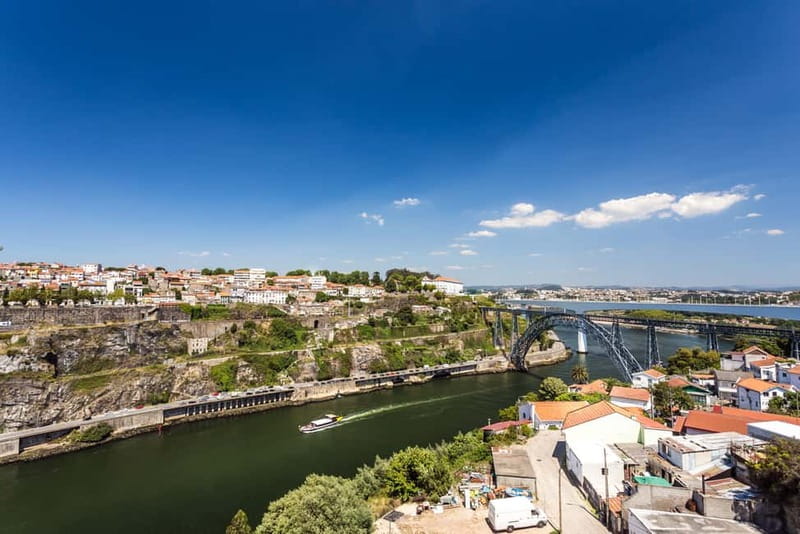 Porto: Magic Train Tour and Port Wine Cellar with Tastings - Is the optional lunch worth adding?