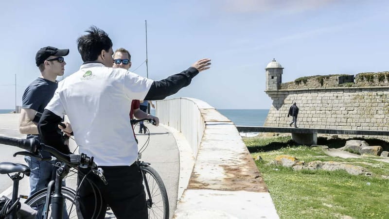 Porto Private E-Bike Tour: Douro River, Parks & Beaches - Starting beside the Mira mural
