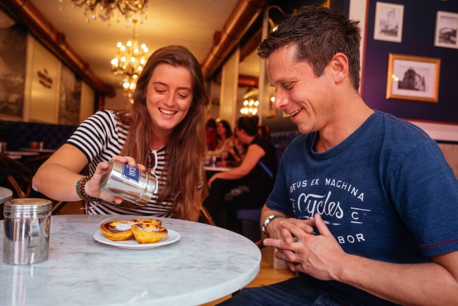 Porto: Private Food Tour – 10 Tastings with Locals - Key points at a glance