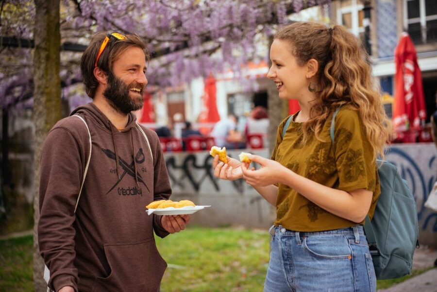 Porto: Private Food Tour – 10 Tastings with Locals - Porto sights between the bites