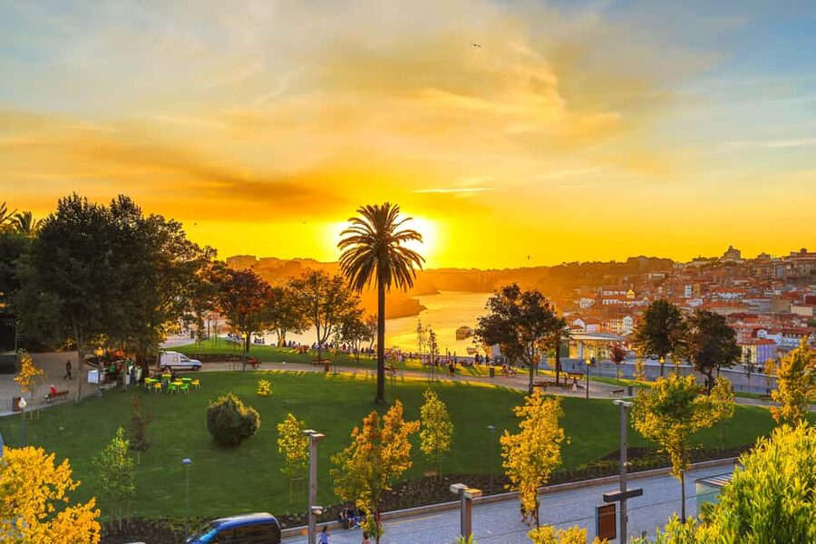 Porto: Private Sunset Walking Tour with Port Wine and Views - São Bento Station is the right place to begin