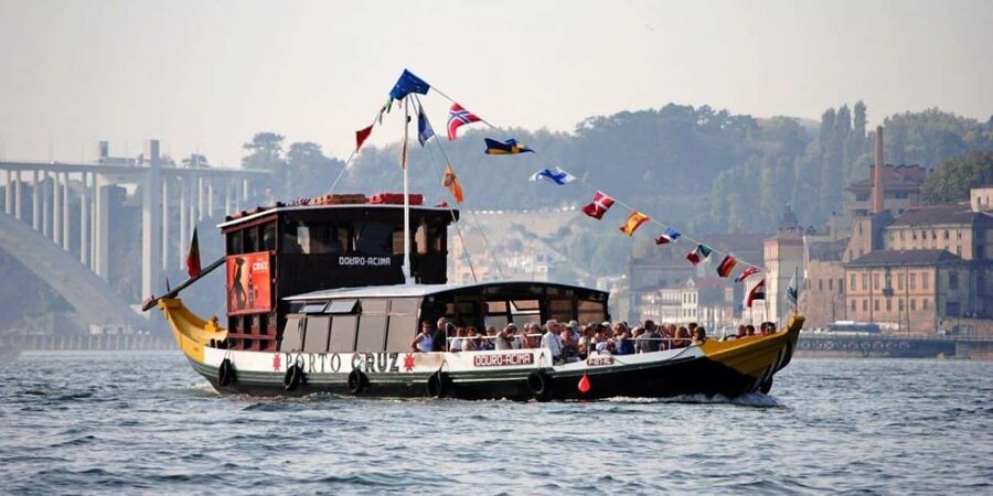 Porto:Private Tour of the Historic City in a Classic Ford T - Price, timing, and practical value