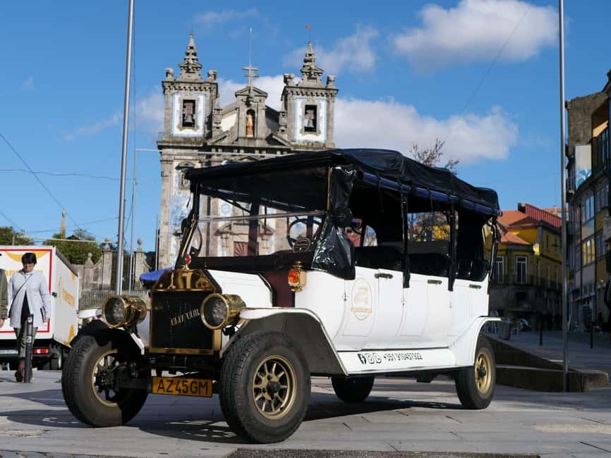 Porto:Private Tour of the Historic City in a Classic Ford T - Guides, languages, and the feel of a private ride
