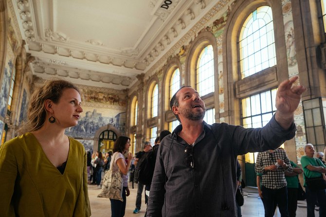 Porto PRIVATE TOUR With Locals: Highlights & Hidden Gems - Why a private introduction works well in Porto
