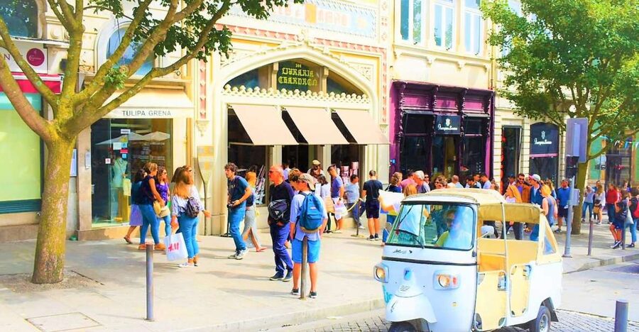 Porto: Private Tuk-Tuk Tour with Short Walks and Wine - Market, churches, and Porto’s working waterfront