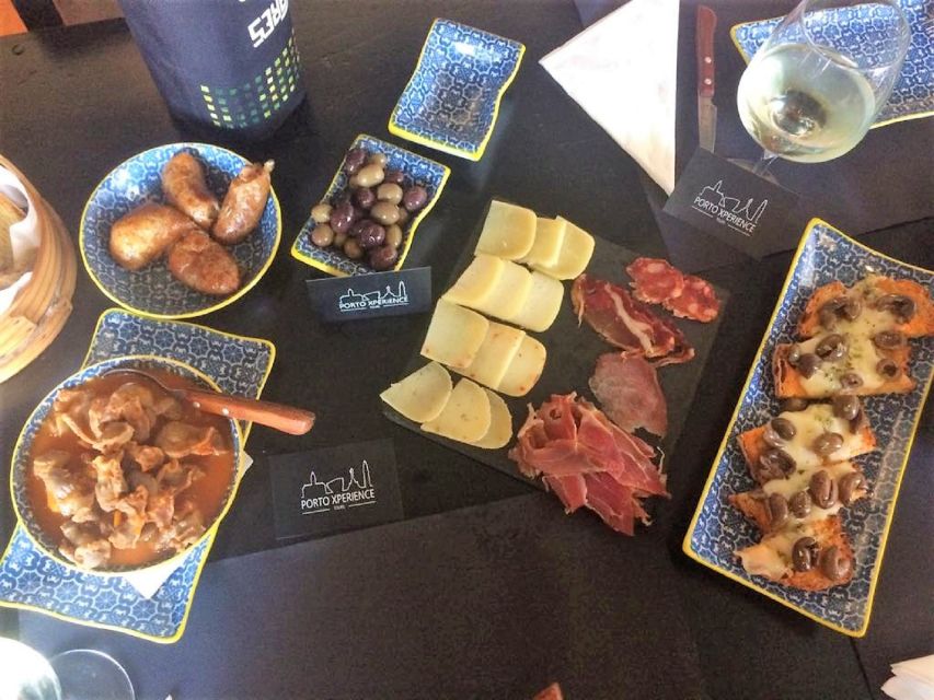 Porto: Private Walking Food Tour with Tastings - A final hour of tapas beside the Douro