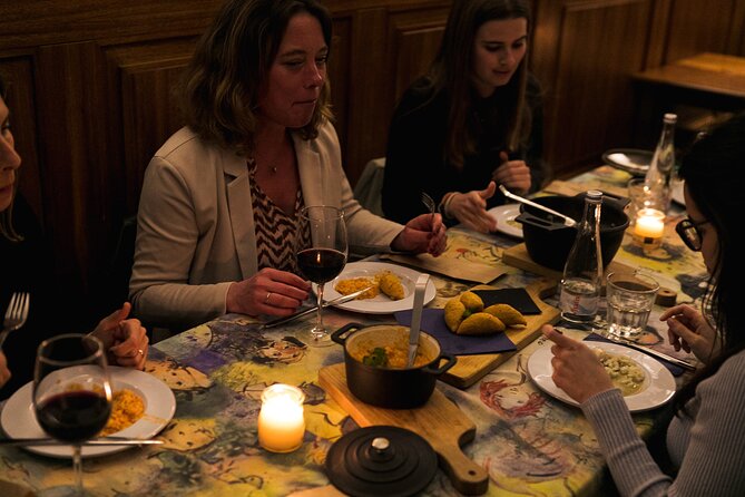 Porto Progressive Dinner Tour with Eating Europe - Starting with tasca food and green wine