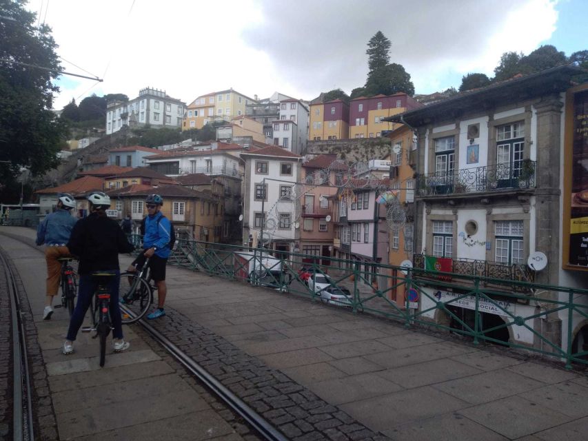 Porto: Riverside Panoramic E-Bike Tour - Arrábida Bridge and Jardim do Cálem
