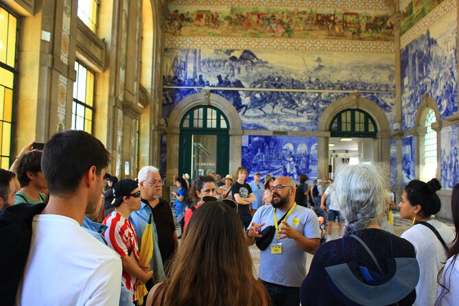 Porto's #1 Walking Tour - Views from Miradouro da Vitória