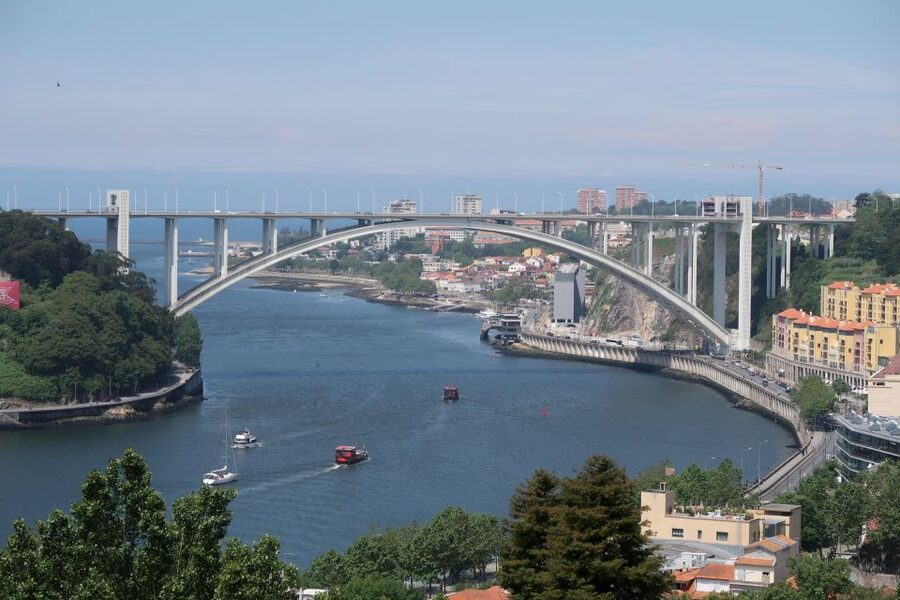 Porto: Self-Guided Bike and Boat Tour with Port Wine Tasting - Starting at BICLAS & TRICLAS