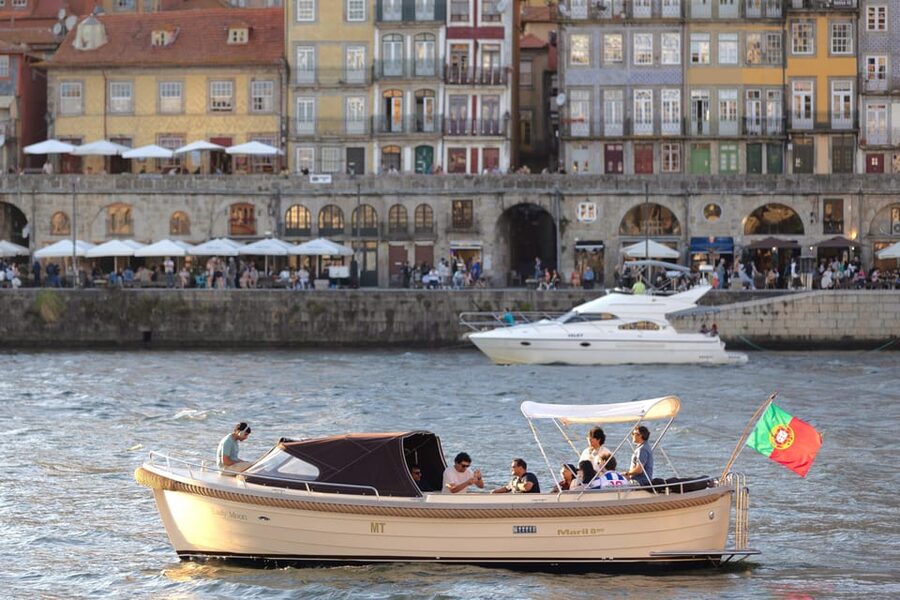 Porto: Six Bridges Douro River Cruise with Drinks - Why Porto’s six bridges are best seen from the Douro