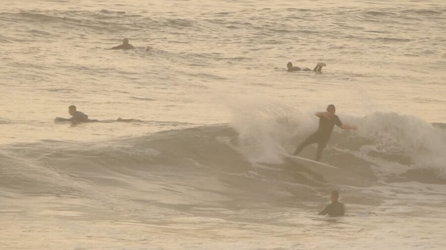 Porto: Small Group Surf Lesson with Transportation - Who should book the Porto surf lesson