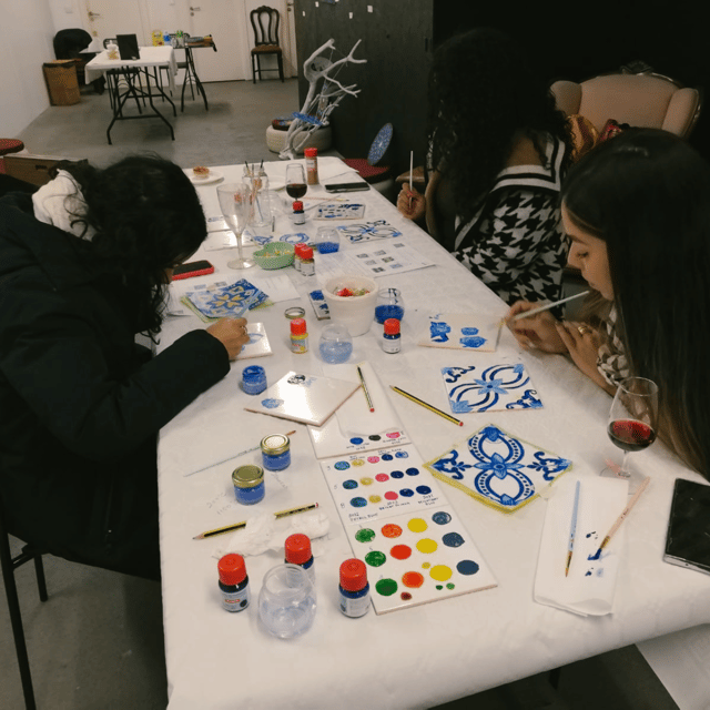 Porto: Tile-Painting Workshop with Porto Wine - Bainharia - What the two-hour schedule really means