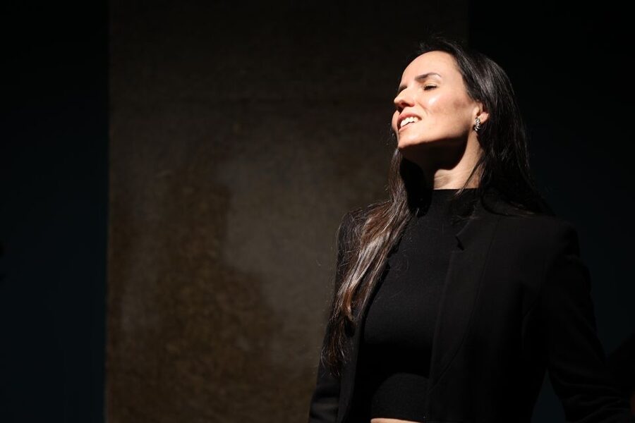 Porto: Traditional Fado Show at Sao Bento with Port Wine - Is $19 good value?