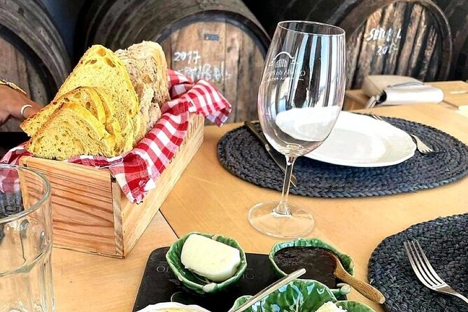 Private Lisbon-Arrábida Wine Tour: 3 Wineries, Coast & Heritage - Livramento Market: start with Setúbal’s food culture